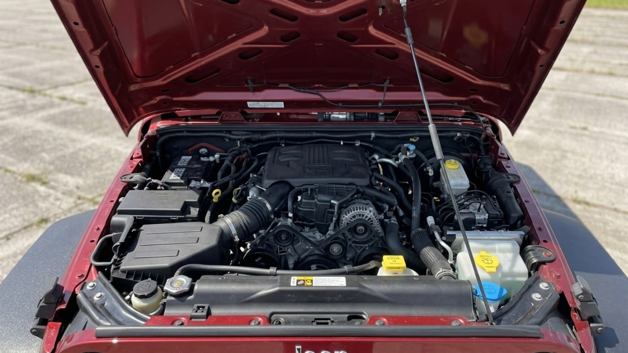 Jeep Wrangler, engine bay reference
